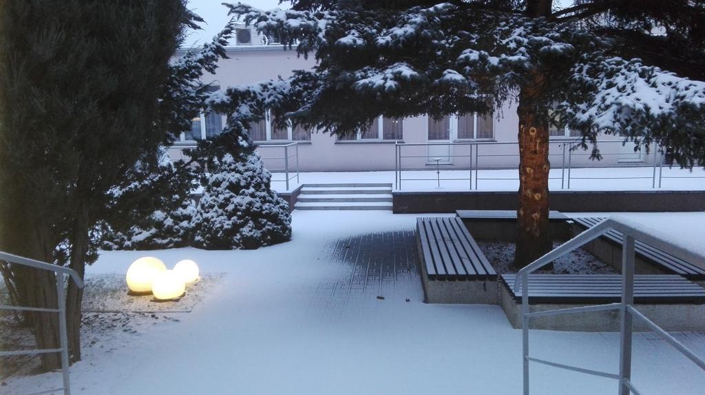 Hotel Odr Sulechów 外观 照片